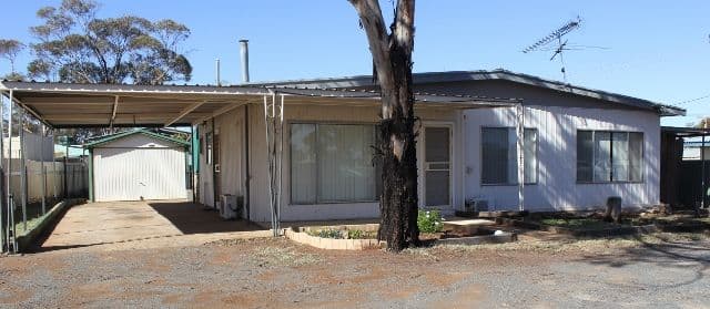 52 Hopbush Street, KAMBALDA WEST WA 6442, Kambalda West - Image 1