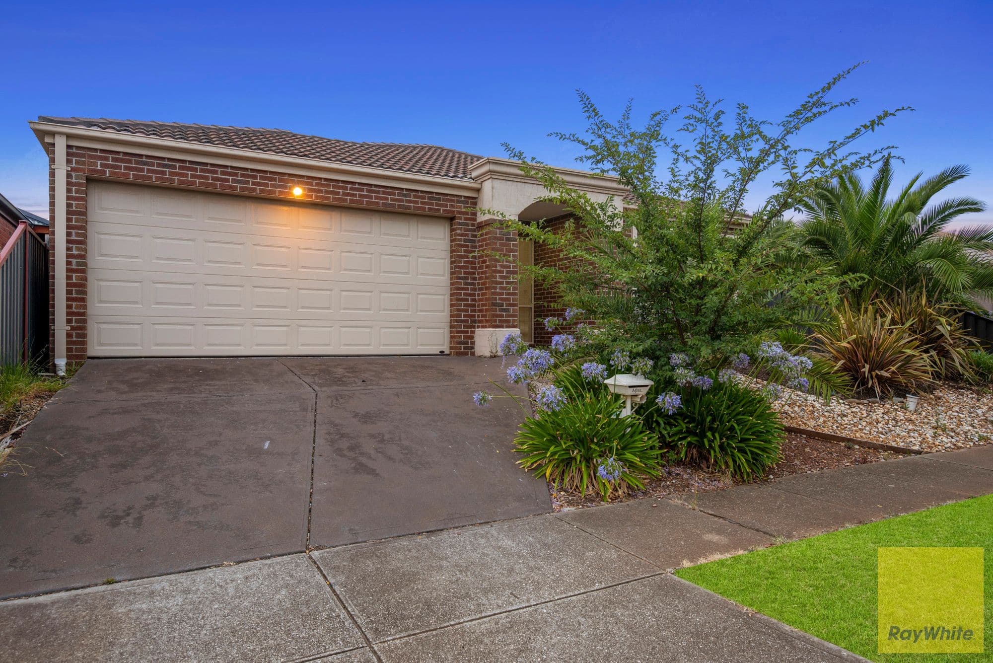 27 San Sebastian Drive, Point Cook VIC 3030, Point Cook - Thumbnail 3