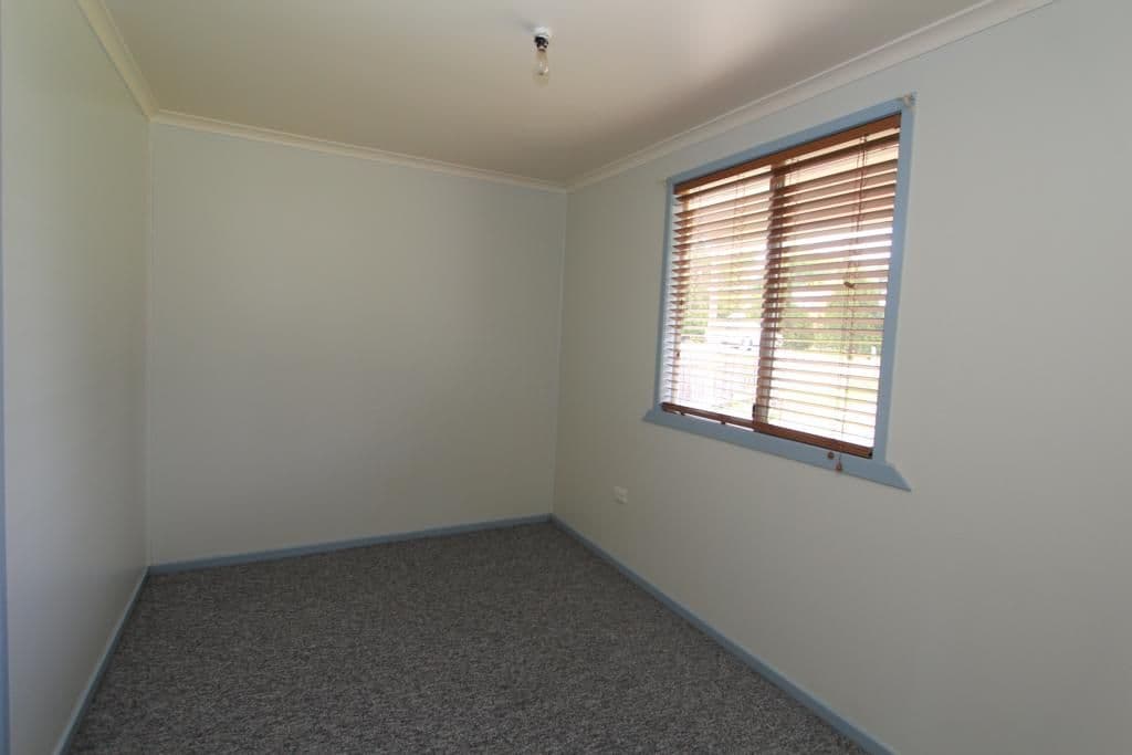 112 Petrie Street, TENTERFIELD NSW 2372, Tenterfield - Thumbnail 7