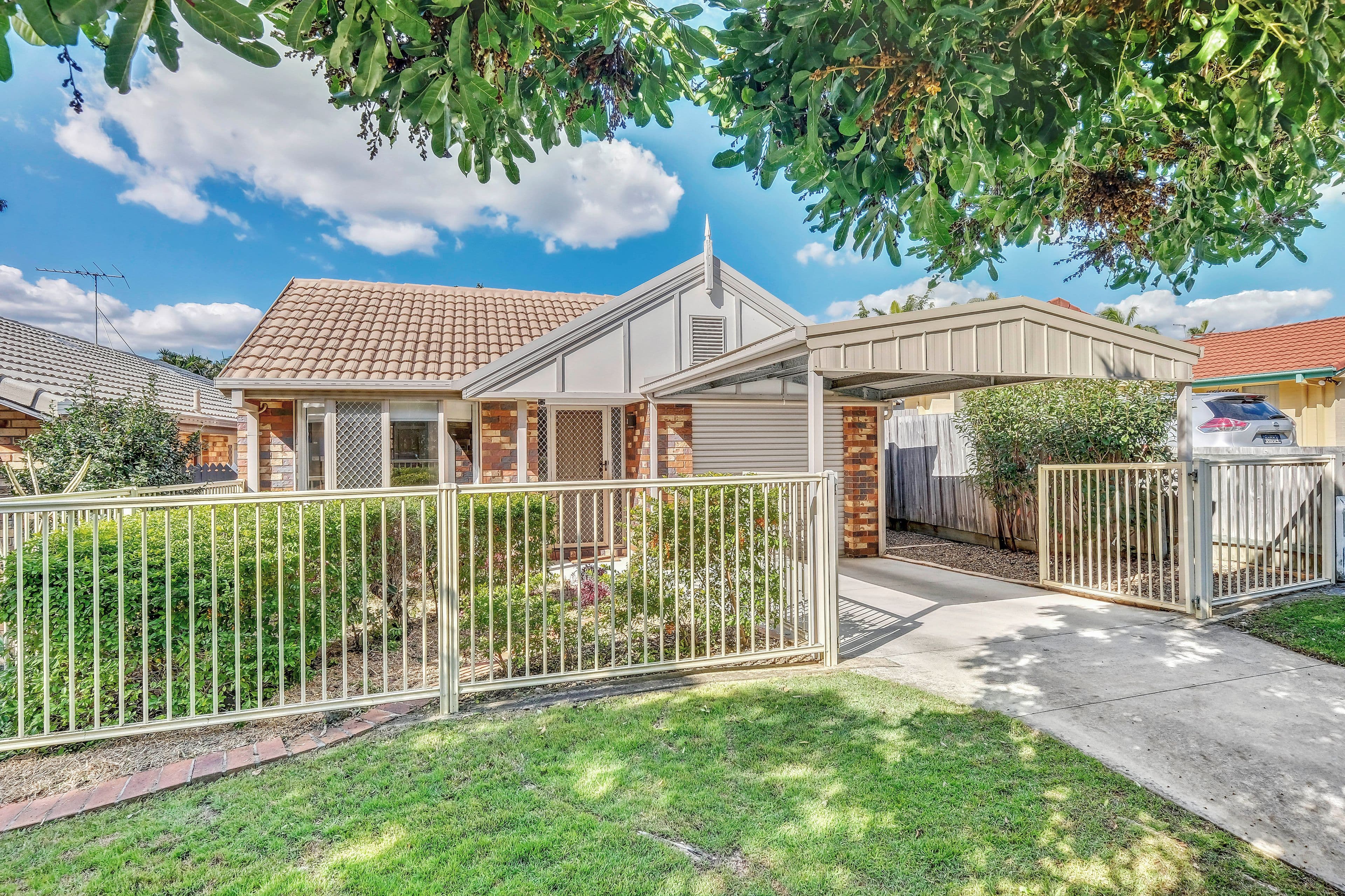 5 Minker Place, Forest Lake QLD 4078, Forest Lake - Image 1