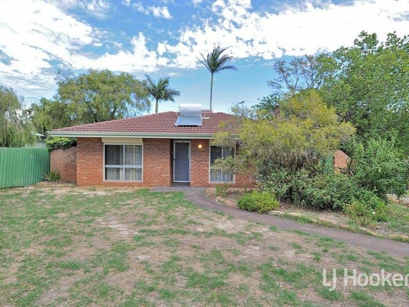55 Blackadder Road, Swan View WA 6056, Swan View - Image 1