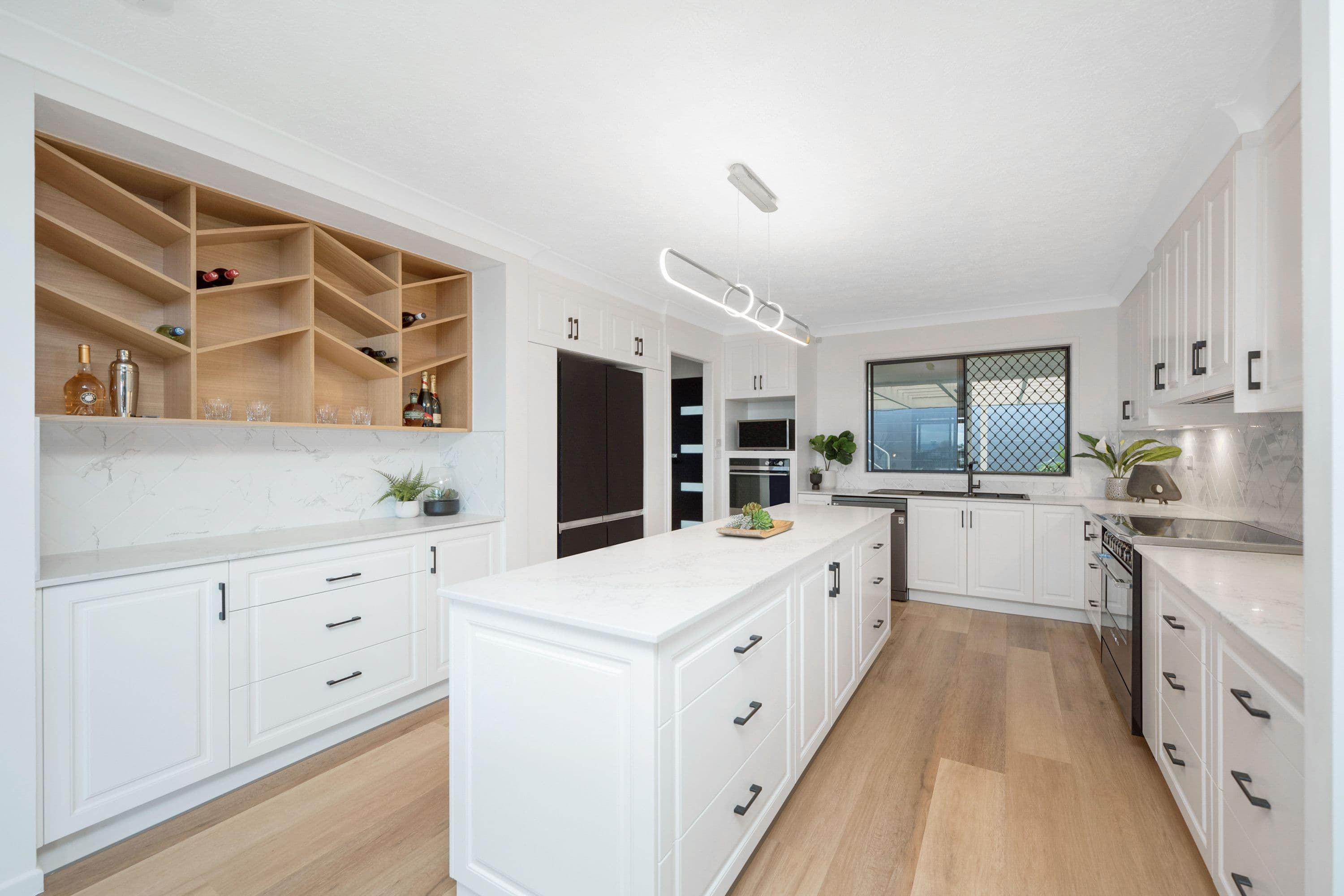 10 Balmoral Drive, Castle Hill QLD 4810, Castle Hill - Thumbnail 4