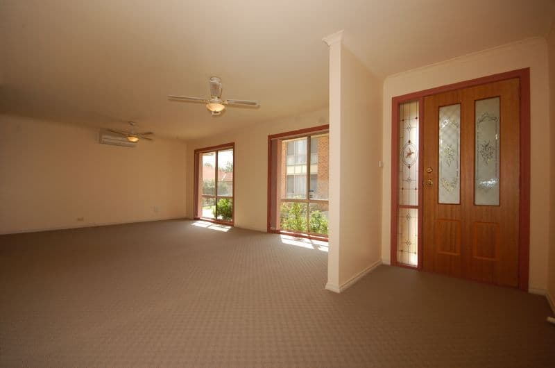 13 Hereford Road, MOUNT EVELYN VIC 3796, Mount Evelyn - Thumbnail 2