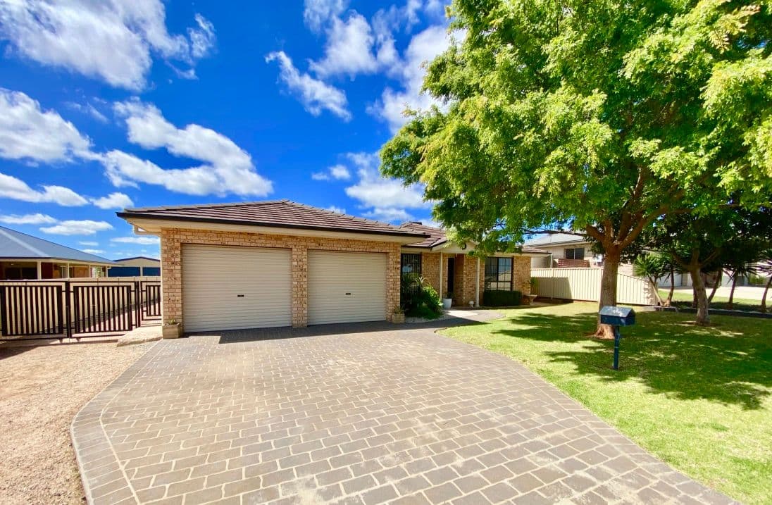 7 Cedar Crescent, Parkes NSW 2870, Parkes - Thumbnail 3
