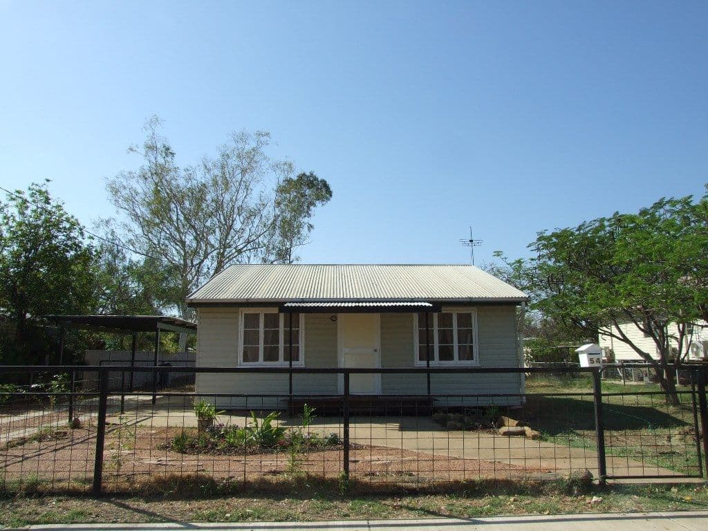 54 Eagle Street, Longreach QLD 4730, Longreach - Image 1