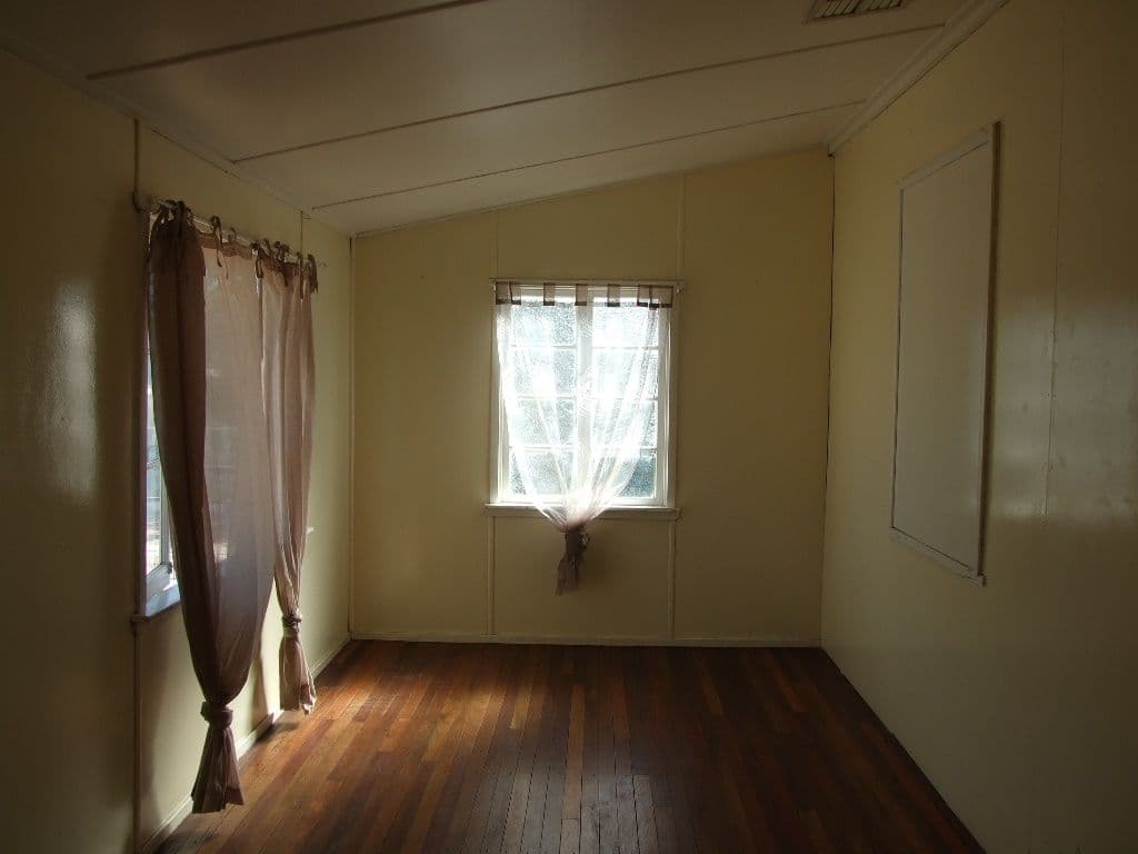 54 Eagle Street, Longreach QLD 4730, Longreach - Thumbnail 2
