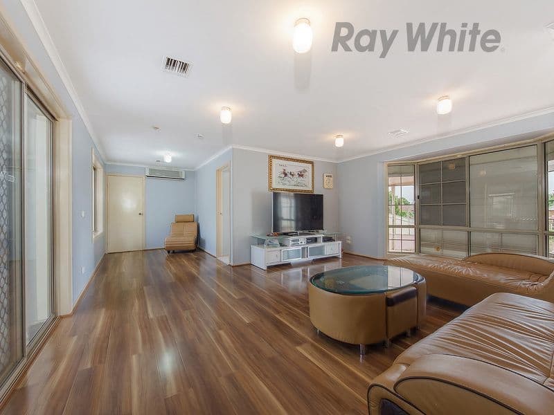 43 Frost Drive, DELAHEY VIC 3037, Delahey - Thumbnail 2