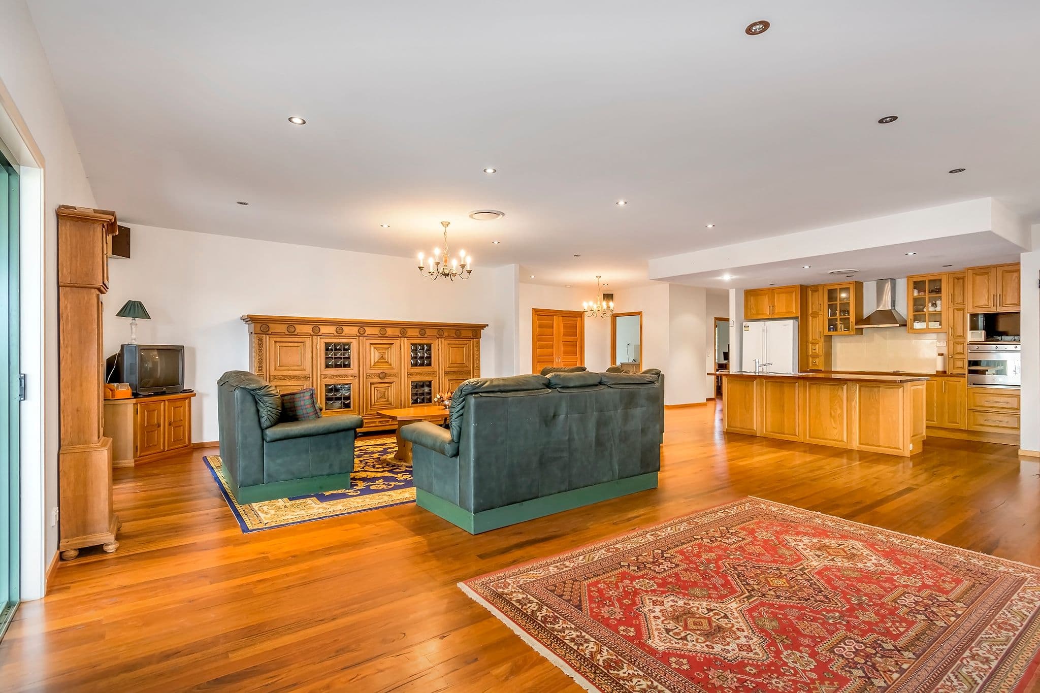 3 Victoria Drive, Pacific Pines QLD 4211, Pacific Pines - Thumbnail 5