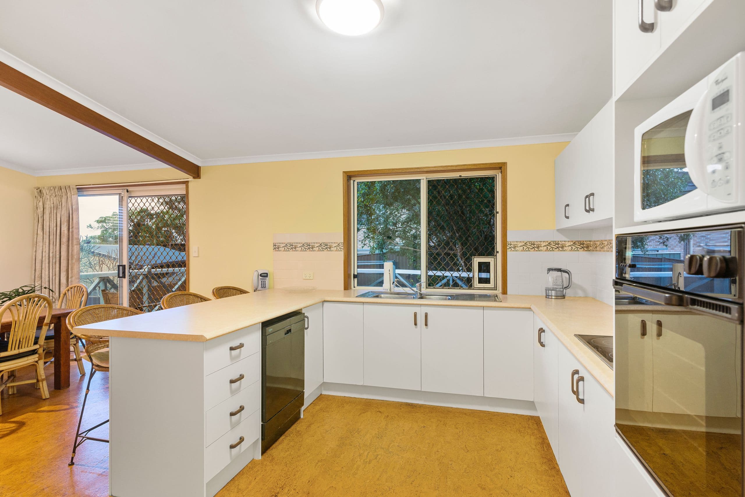 17 Page Parade, Burleigh Heads QLD 4220, Burleigh Heads - Thumbnail 7