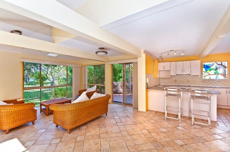 57 Tahiti Avenue, PALM BEACH QLD 4221, Palm Beach - Thumbnail 7