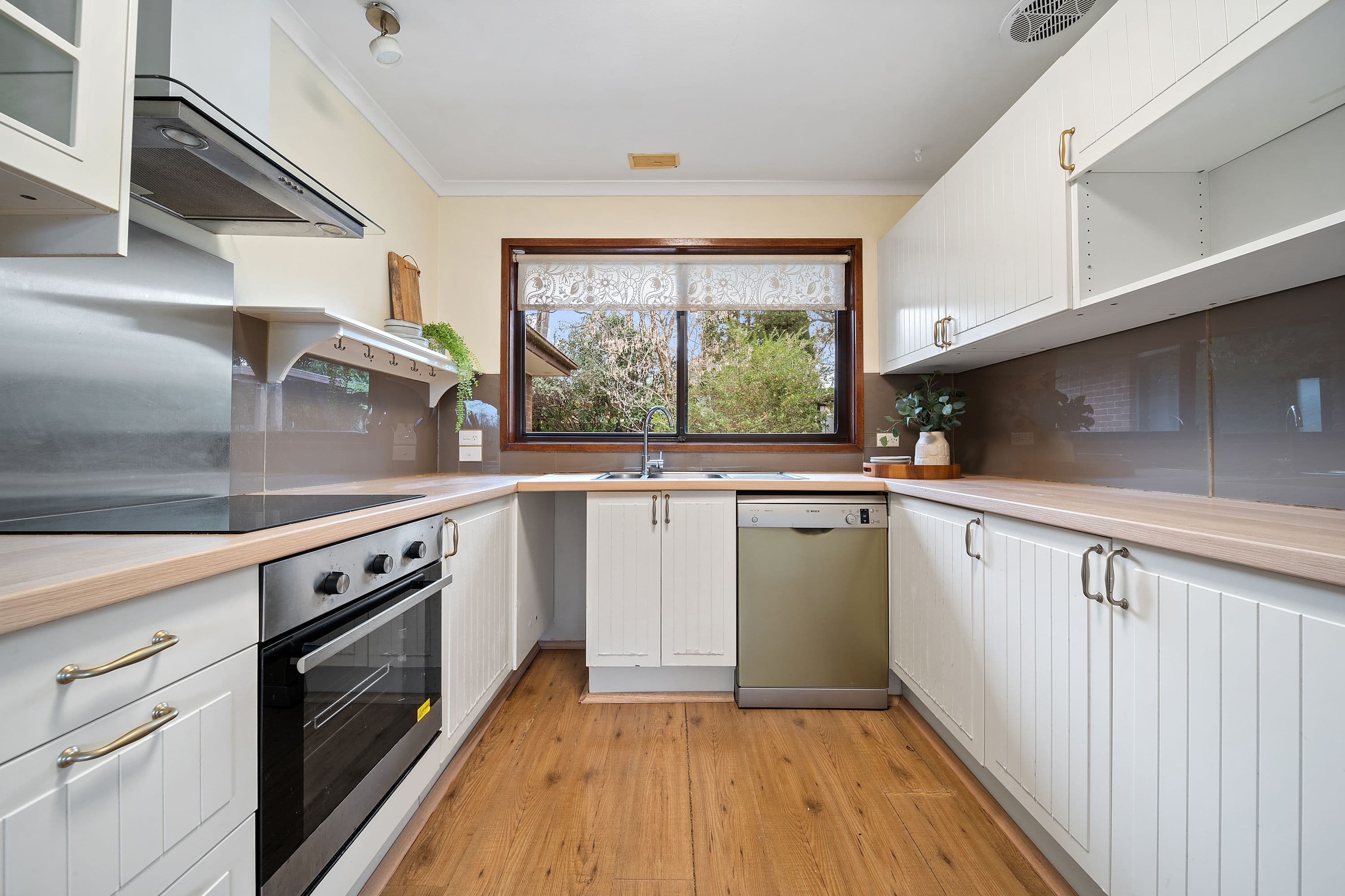 6 Macintyre Place, Charnwood ACT 2615, Charnwood - Thumbnail 7