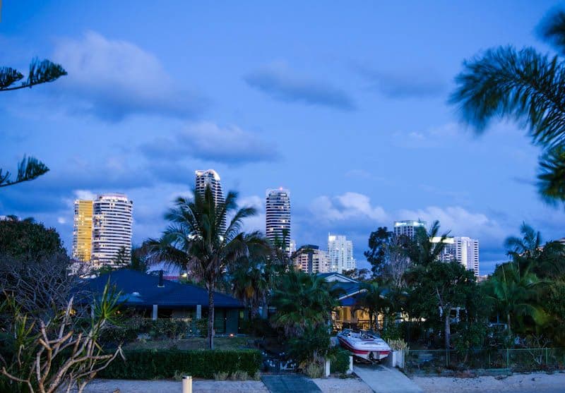 14 Andrea Avenue, BROADBEACH WATERS QLD 4218, Broadbeach Waters - Thumbnail 5