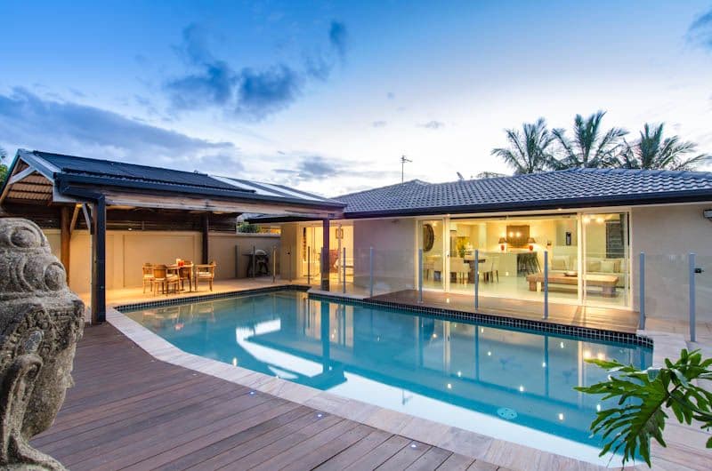 14 Andrea Avenue, BROADBEACH WATERS QLD 4218, Broadbeach Waters - Thumbnail 6