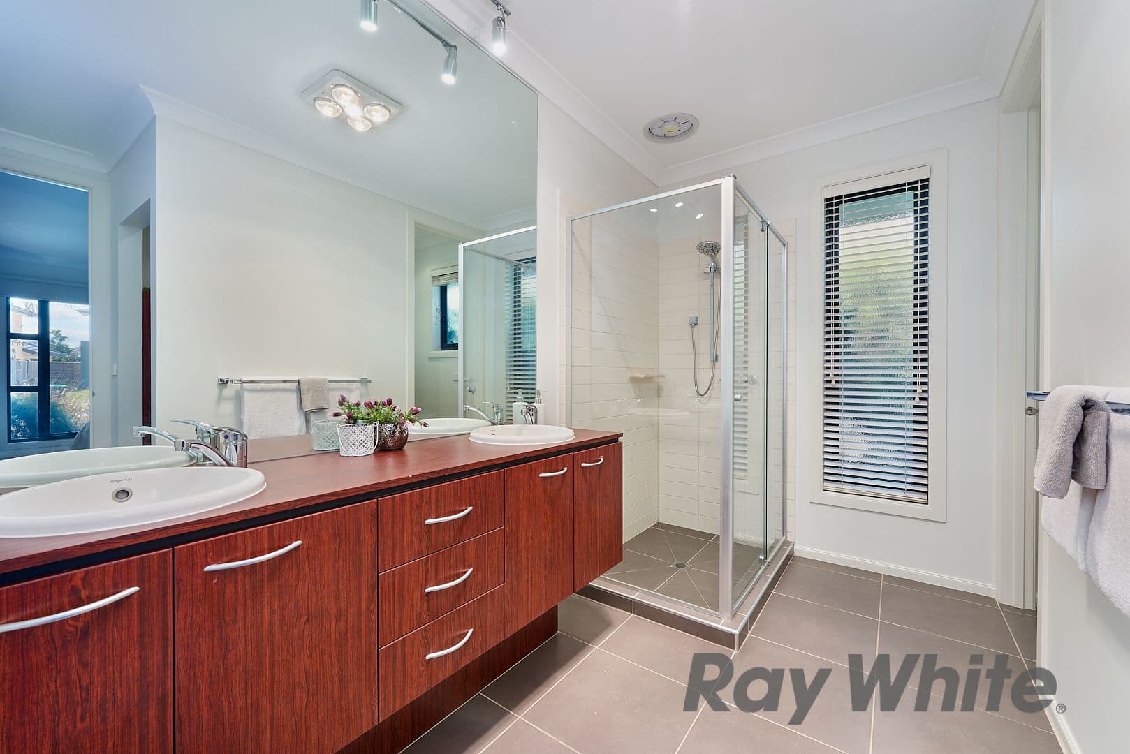 33 Coorong Circle, Waterways VIC 3195, Waterways - Thumbnail 4