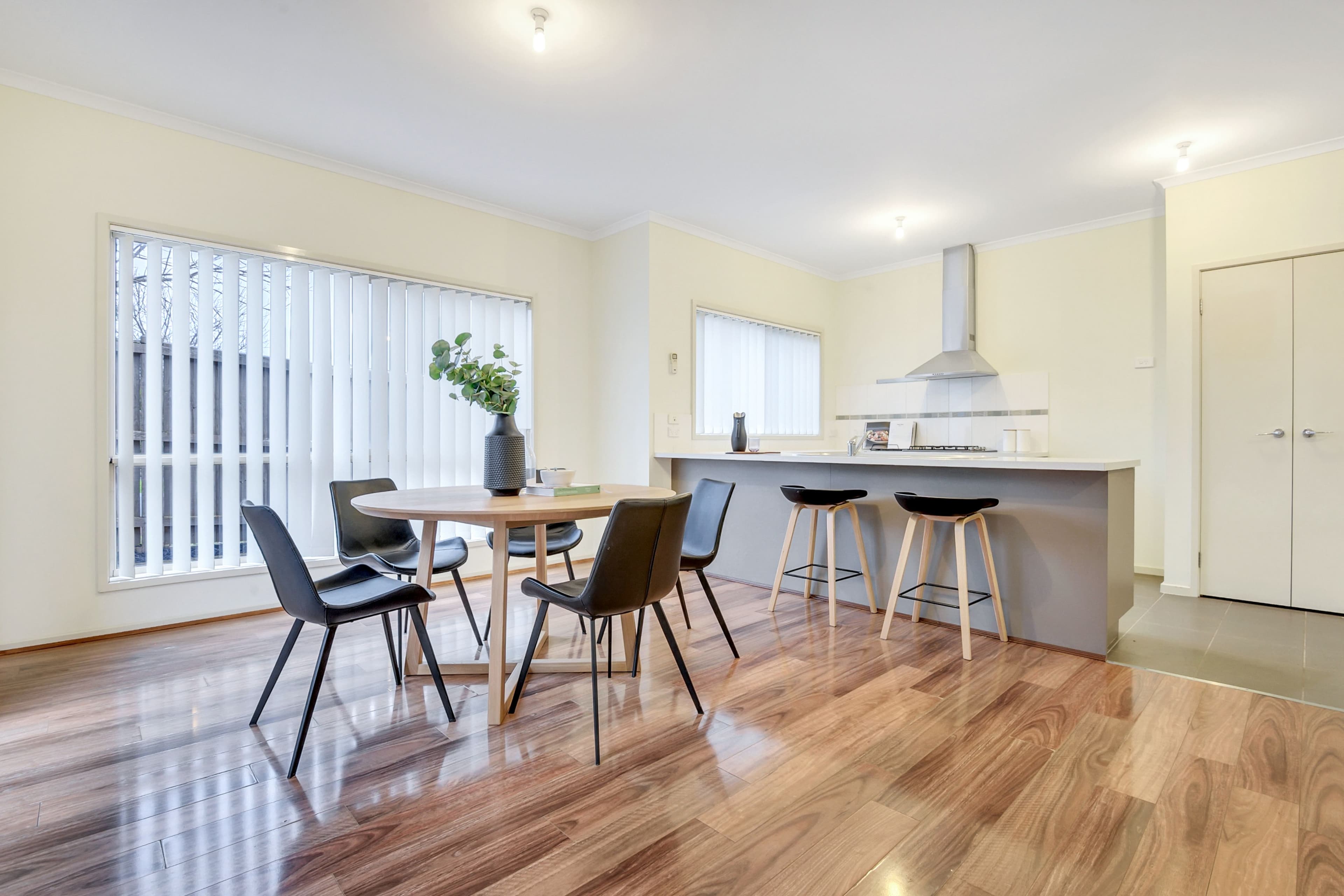 9 Heathcliffe Lane, Craigieburn VIC 3064, Craigieburn - Thumbnail 4