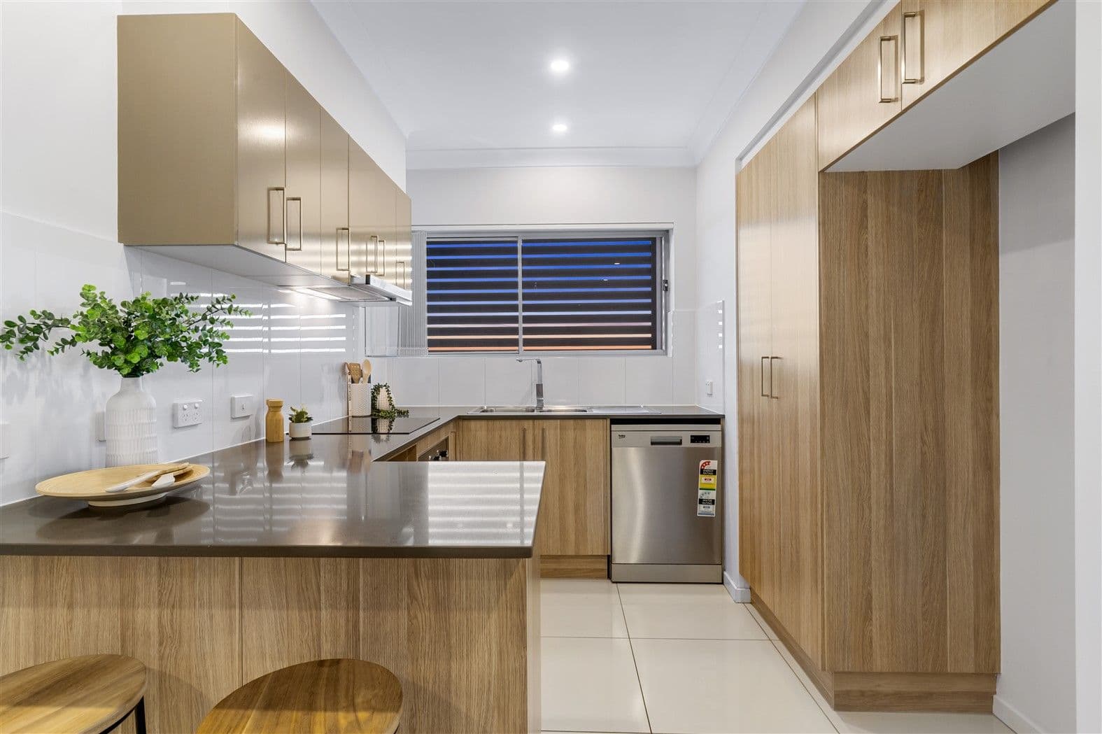 20-24 Lawley Street, Kedron QLD 4031, Kedron - Thumbnail 6