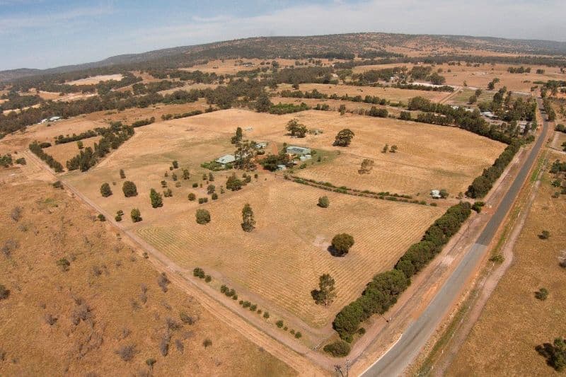 225 Ellenbrook Road, BULLSBROOK WA 6084, Bullsbrook - Thumbnail 2