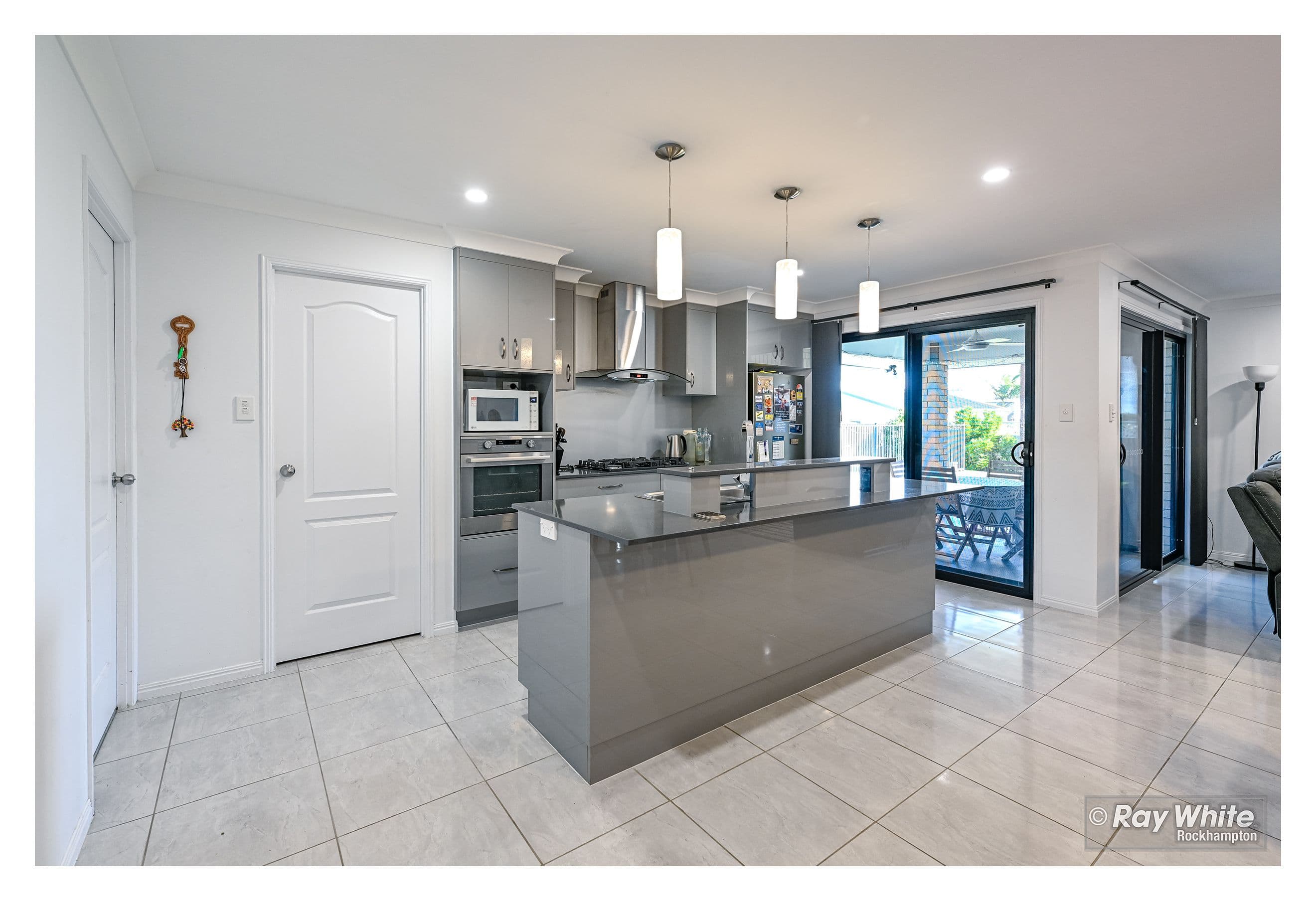 43 Belbowrie Avenue, Norman Gardens QLD 4701, Norman Gardens - Thumbnail 3