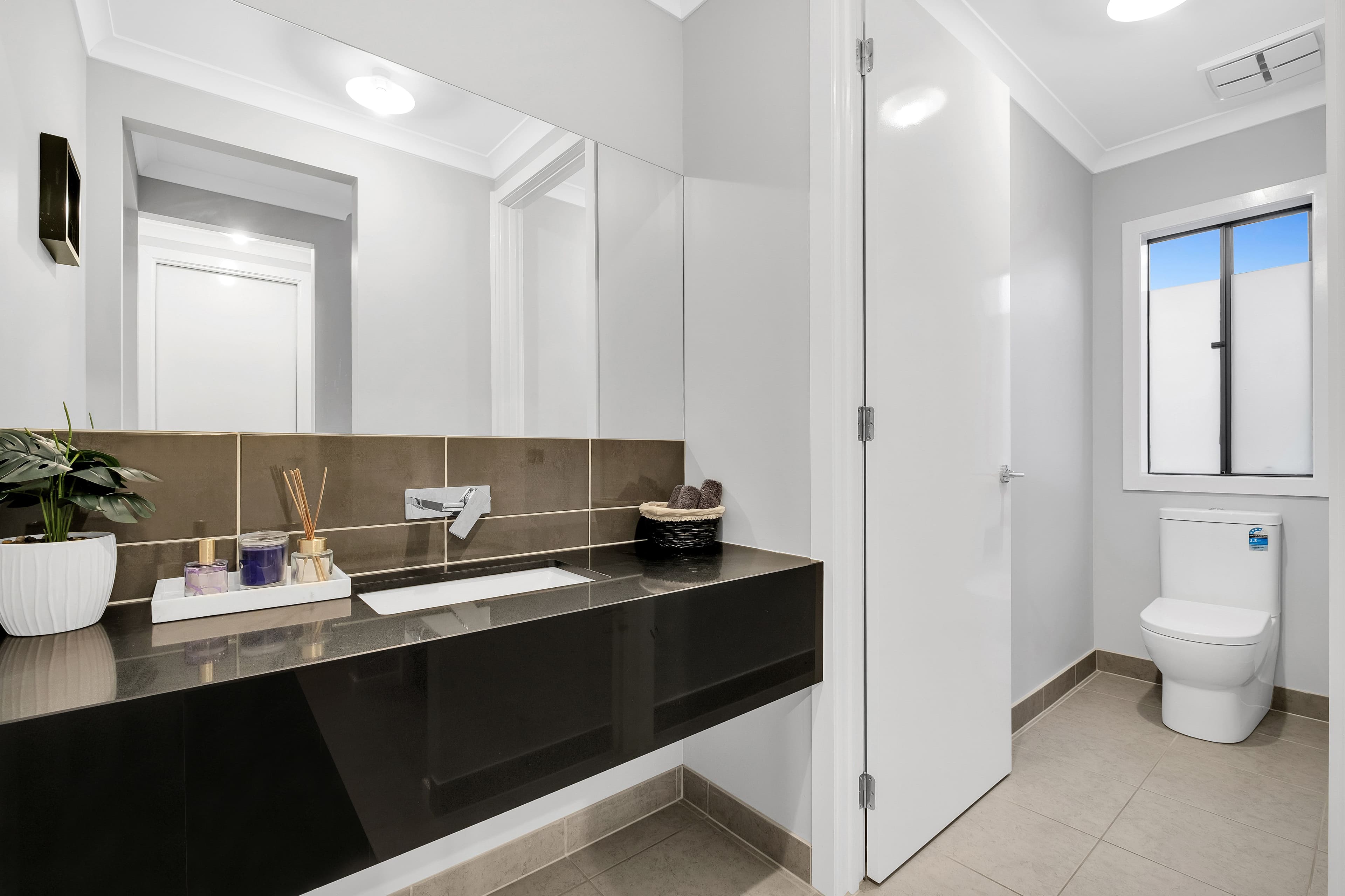 147 Brookwater Parade, Lyndhurst VIC 3975, Lyndhurst - Thumbnail 5
