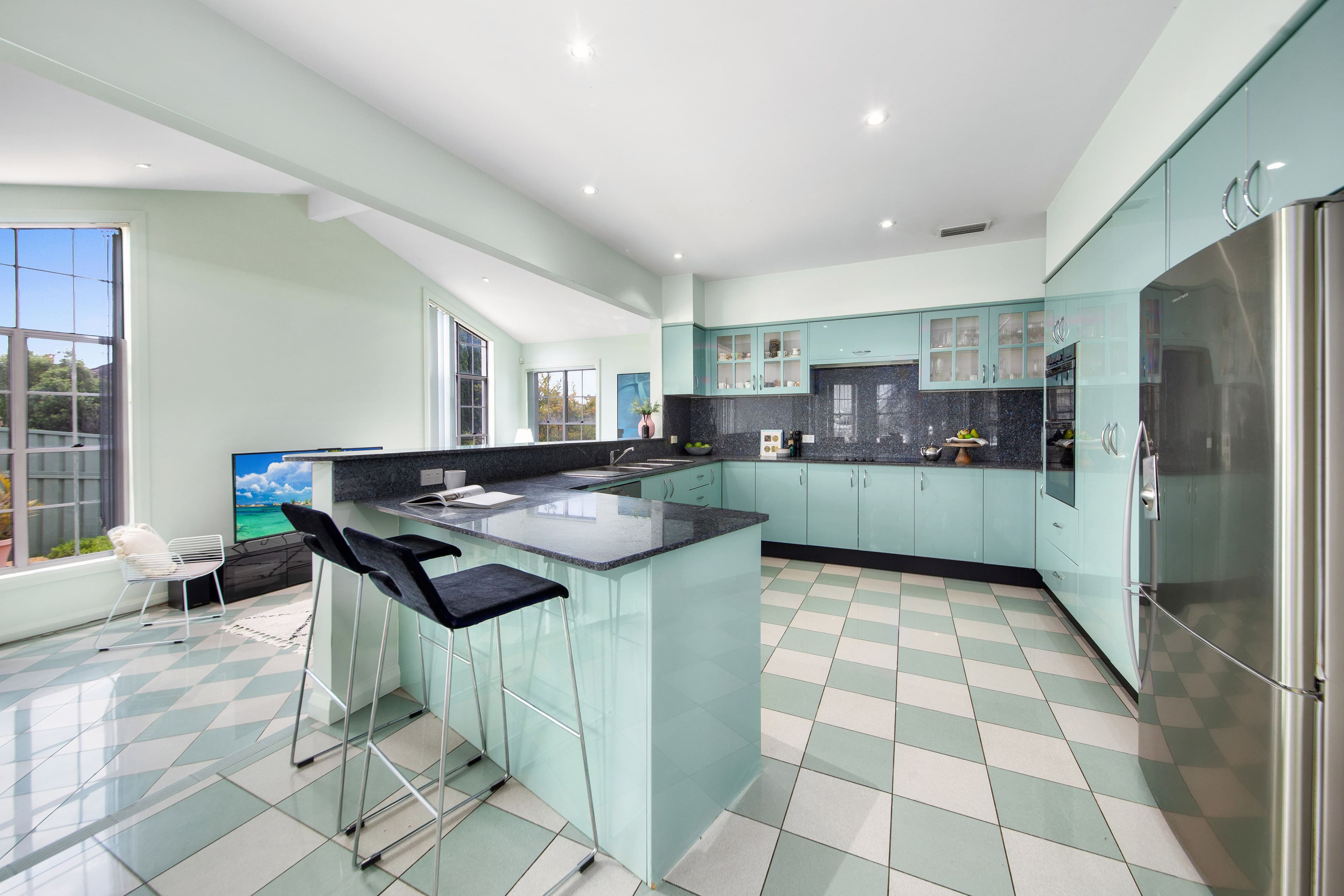 14 Cameron Place, Alfords Point NSW 2234, Alfords Point - Thumbnail 4