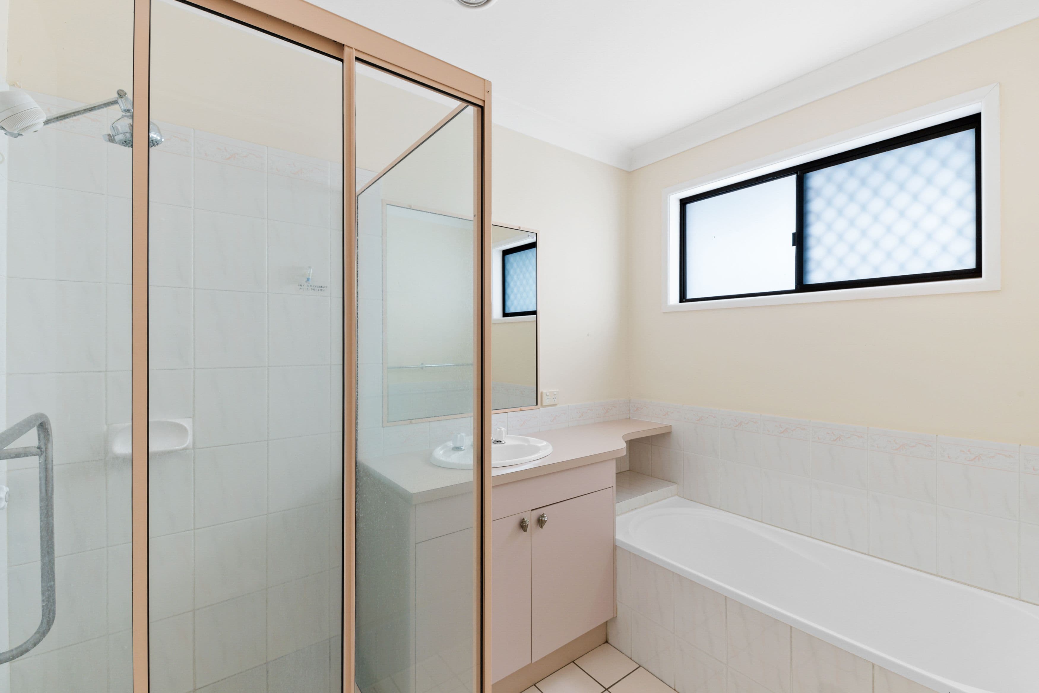 11a Moreton Avenue, Redcliffe QLD 4020, Redcliffe - Thumbnail 6