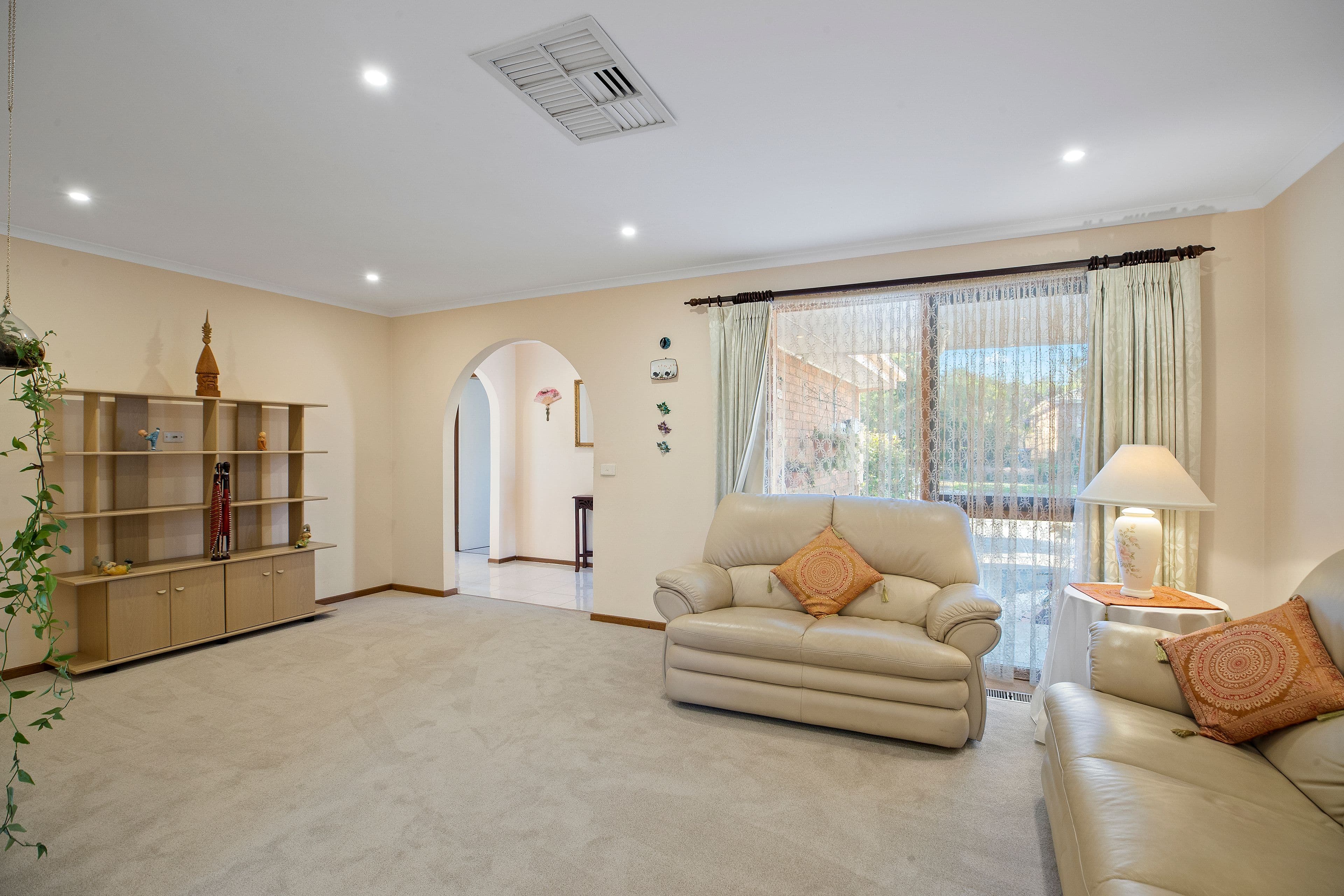 23 Clendon Road, Ferntree Gully VIC 3156, Ferntree Gully - Thumbnail 2