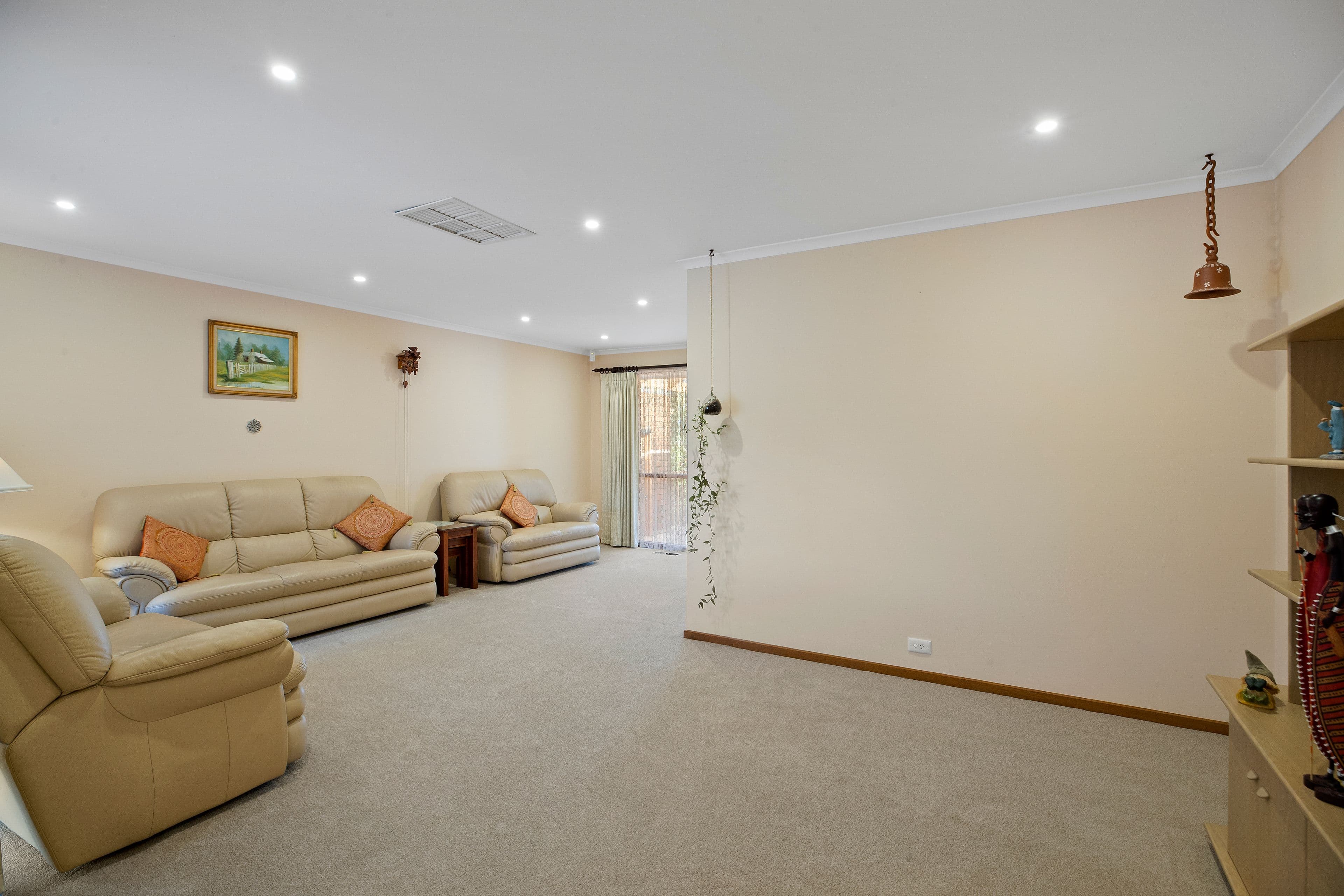 23 Clendon Road, Ferntree Gully VIC 3156, Ferntree Gully - Thumbnail 3