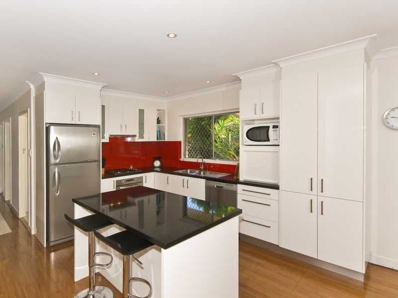 11 Merauke Avenue, PALM BEACH QLD 4221, Palm Beach - Thumbnail 2
