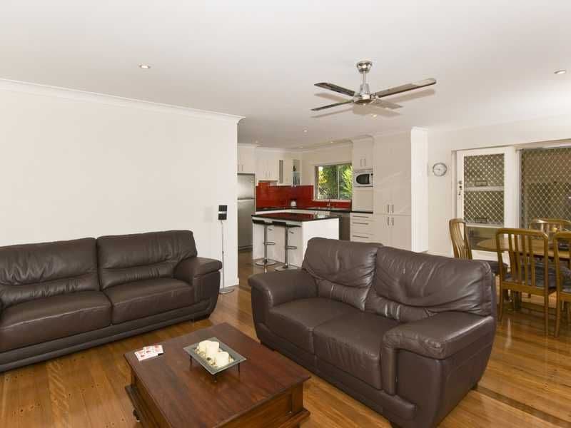 11 Merauke Avenue, PALM BEACH QLD 4221, Palm Beach - Thumbnail 6