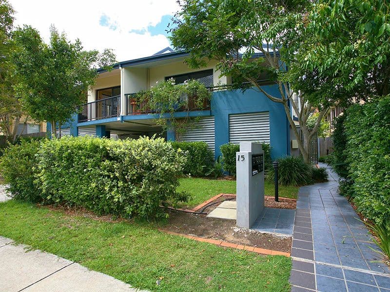 15 Dickson Street, MORNINGSIDE QLD 4170, Morningside - Image 1
