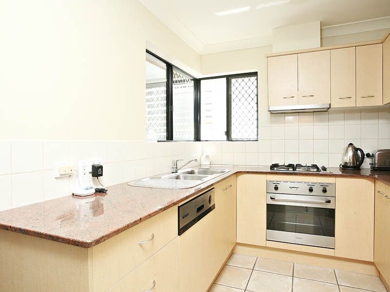 15 Dickson Street, MORNINGSIDE QLD 4170, Morningside - Thumbnail 3