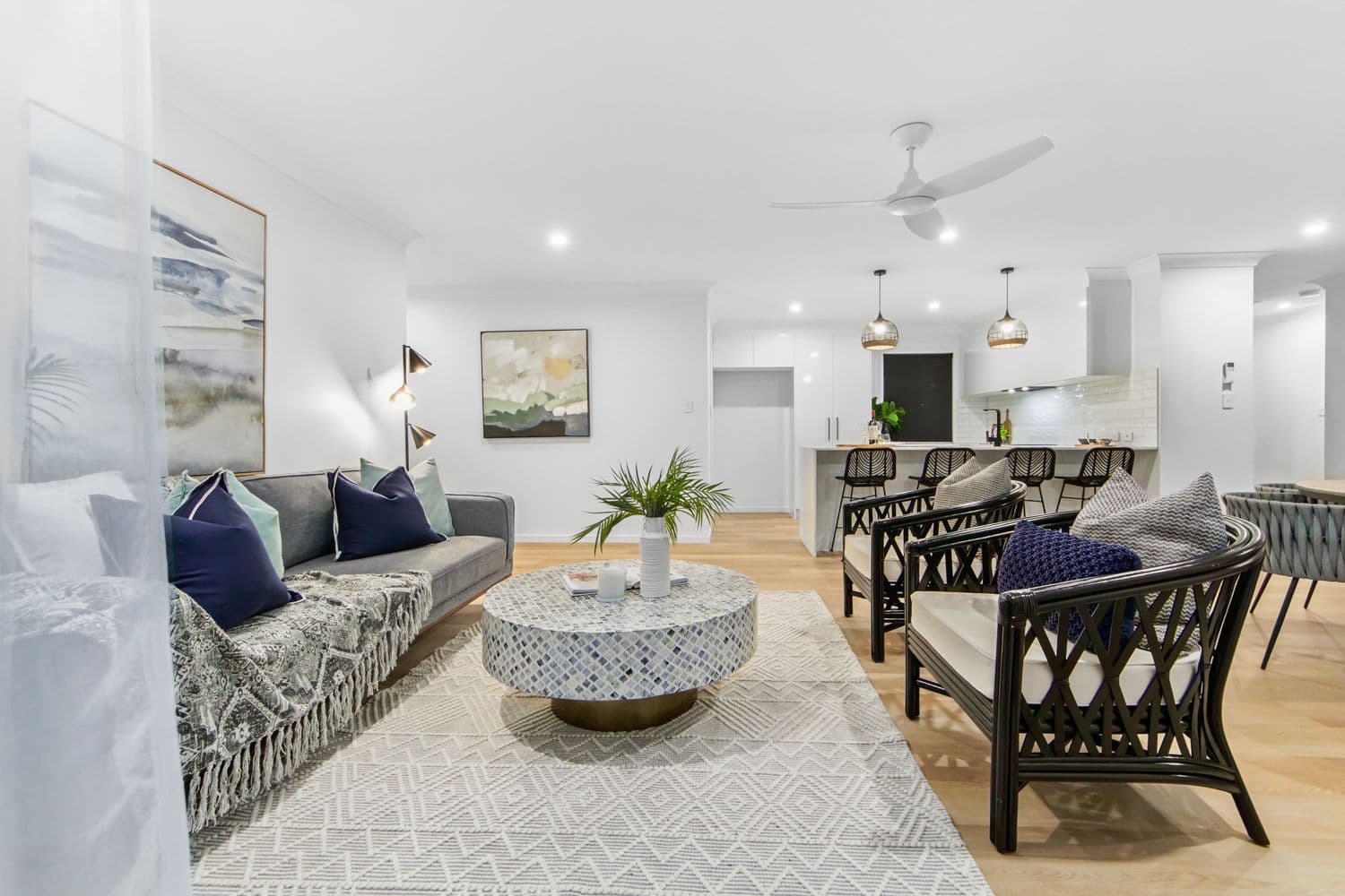 19 Blackwattle Circuit, Arundel QLD 4214, Arundel - Thumbnail 3
