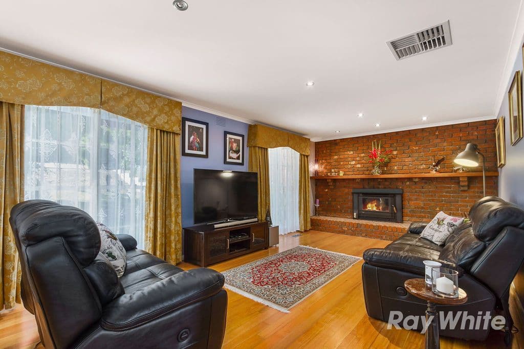 15 Mont Albert Road, Ferntree Gully VIC 3156, Ferntree Gully - Thumbnail 3