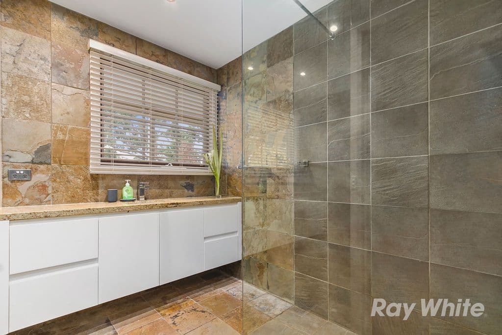 15 Mont Albert Road, Ferntree Gully VIC 3156, Ferntree Gully - Thumbnail 6