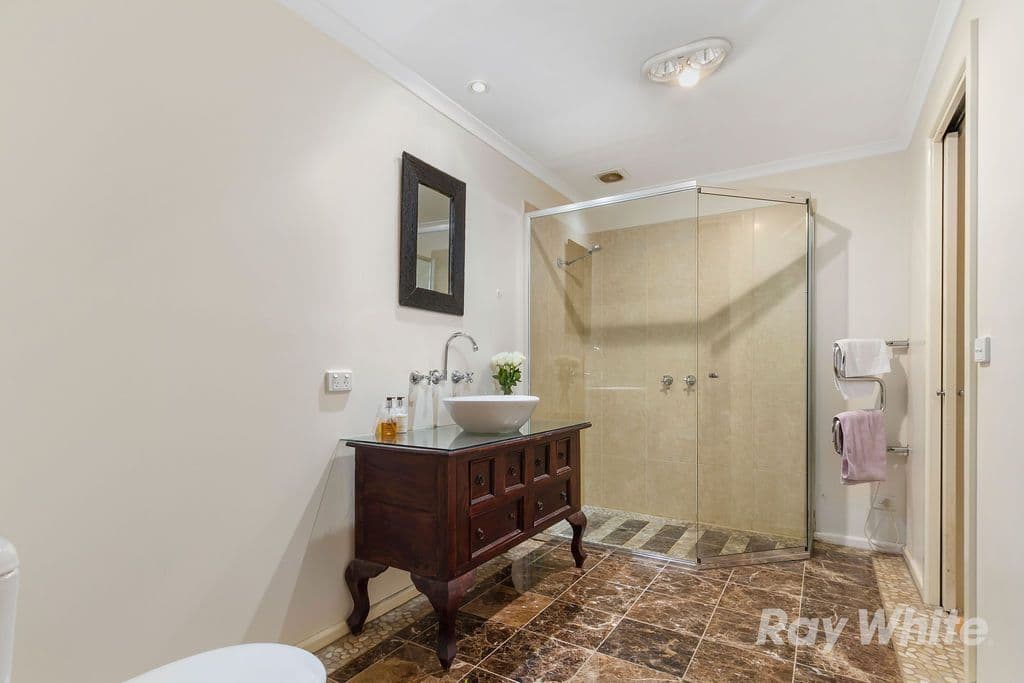 15 Mont Albert Road, Ferntree Gully VIC 3156, Ferntree Gully - Thumbnail 8