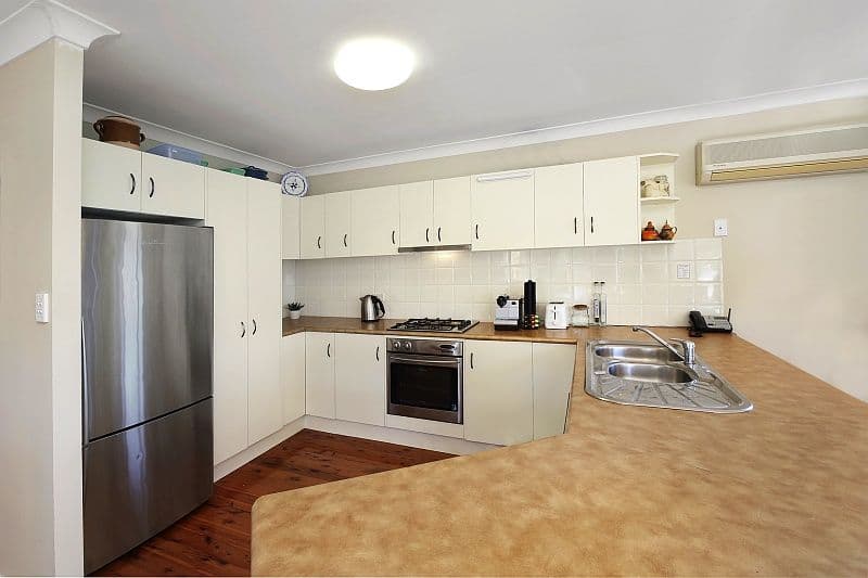 28 Stornaway Crescent, BERKELEY VALE NSW 2261, Berkeley Vale - Thumbnail 2