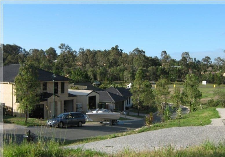 10 Yarwood Crescent, ORMEAU QLD 4208, Ormeau Hills - Thumbnail 2