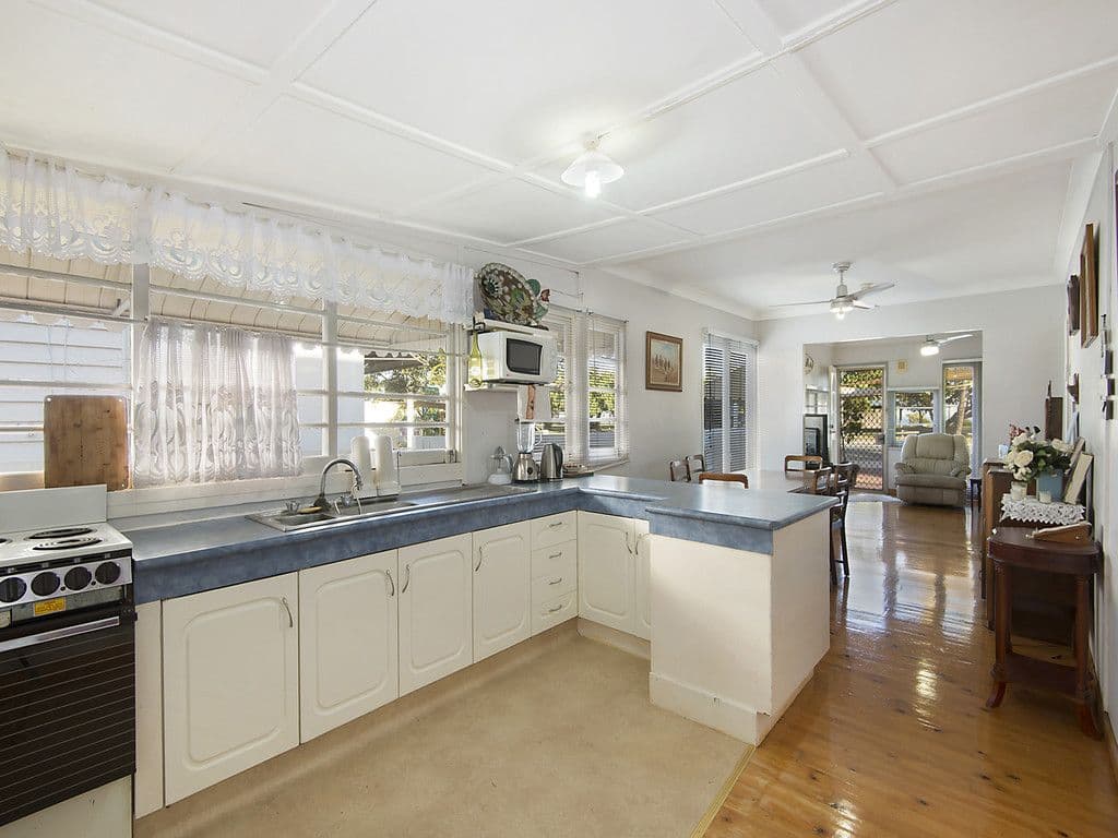 200 Hornibrook Esplanade, Woody Point QLD 4019, Woody Point - Thumbnail 4