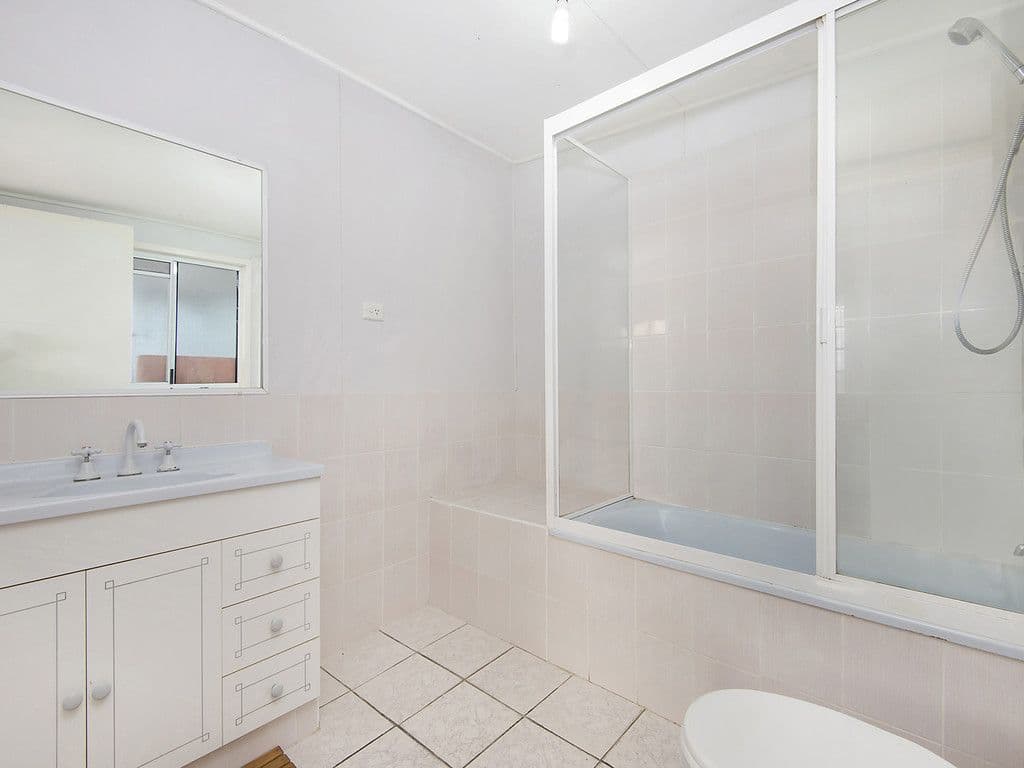 200 Hornibrook Esplanade, Woody Point QLD 4019, Woody Point - Thumbnail 6