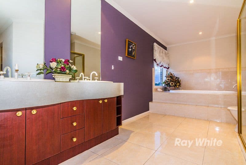 22 Springwater Crescent, CRANBOURNE VIC 3977, Cranbourne - Thumbnail 6