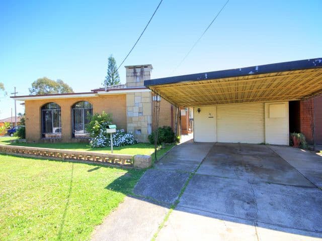 21 Collins Crescent, YAGOONA NSW 2199, Yagoona - Thumbnail 2