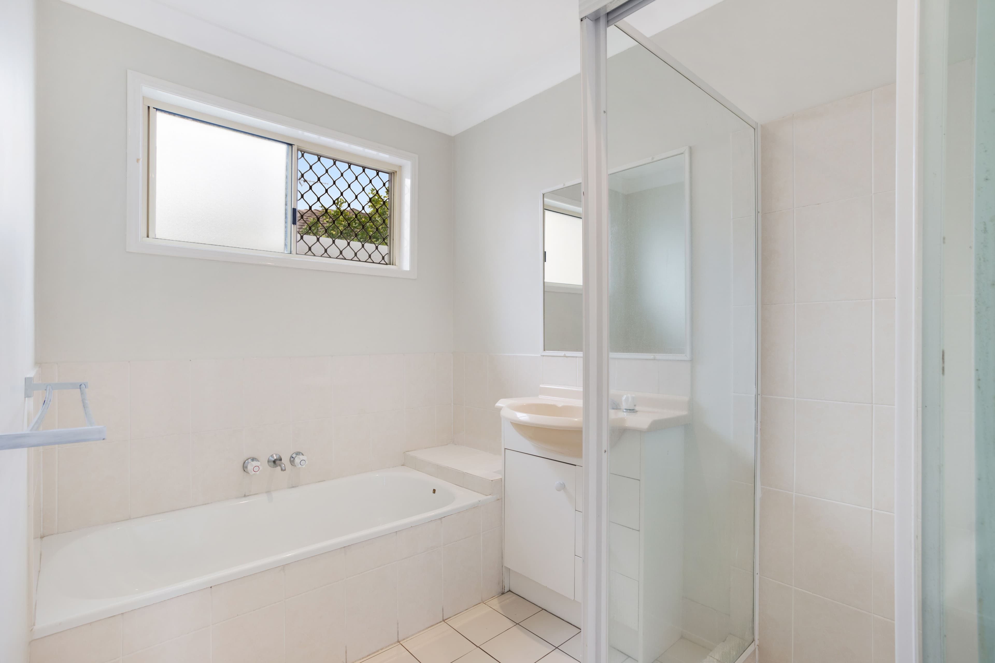 17 Nozomi Street, Burleigh Waters QLD 4220, Burleigh Waters - Thumbnail 8