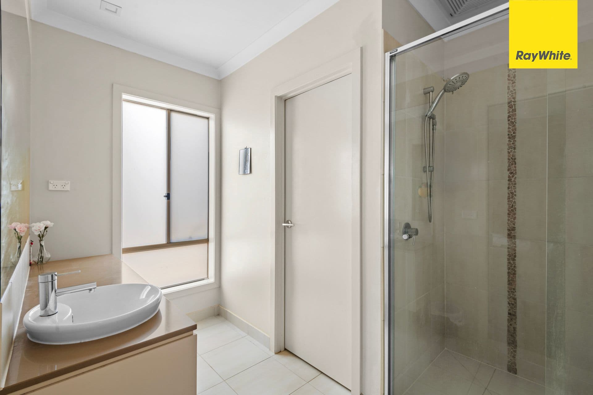 8 Zion Avenue, Tarneit VIC 3029, Tarneit - Thumbnail 3