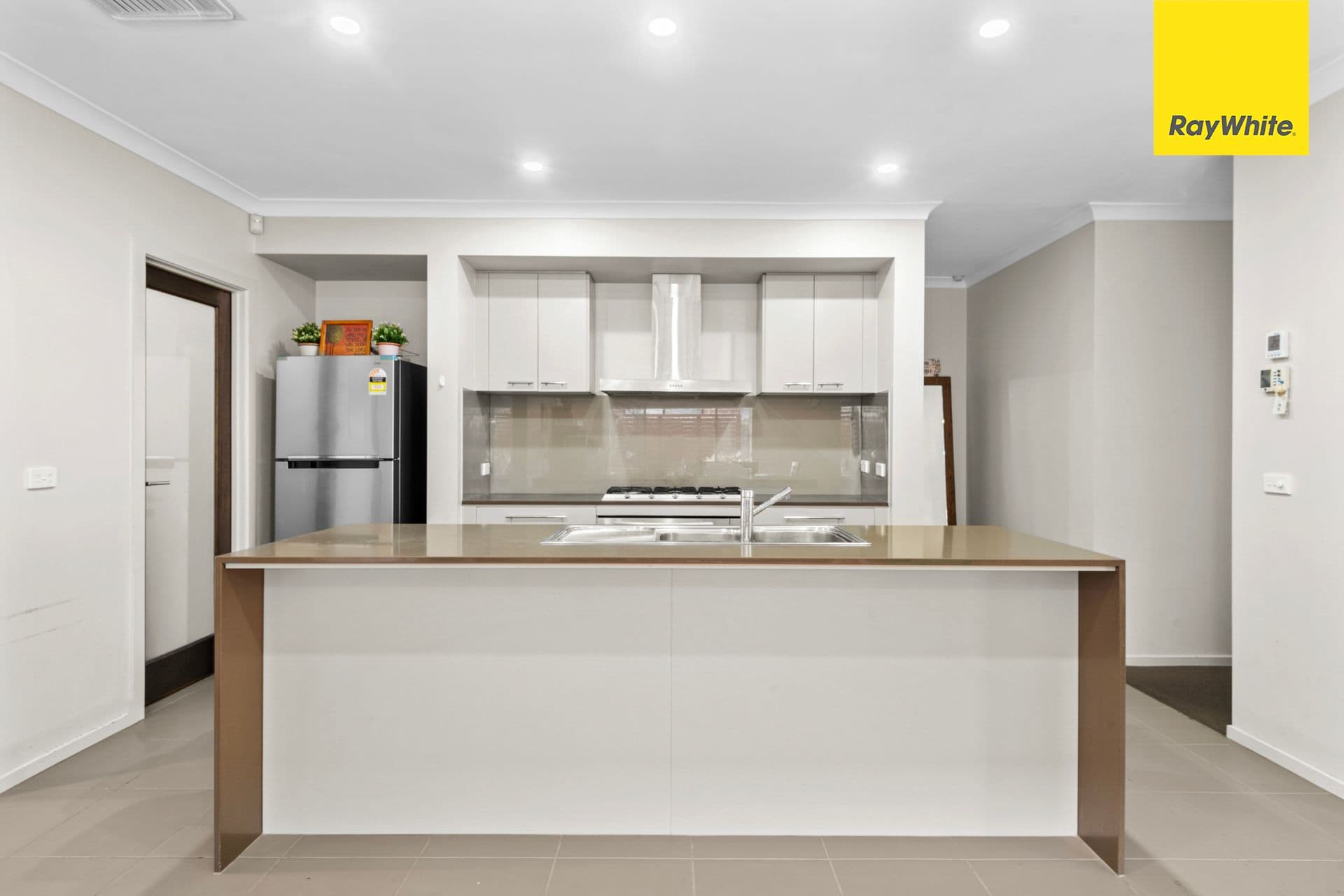 8 Zion Avenue, Tarneit VIC 3029, Tarneit - Thumbnail 5