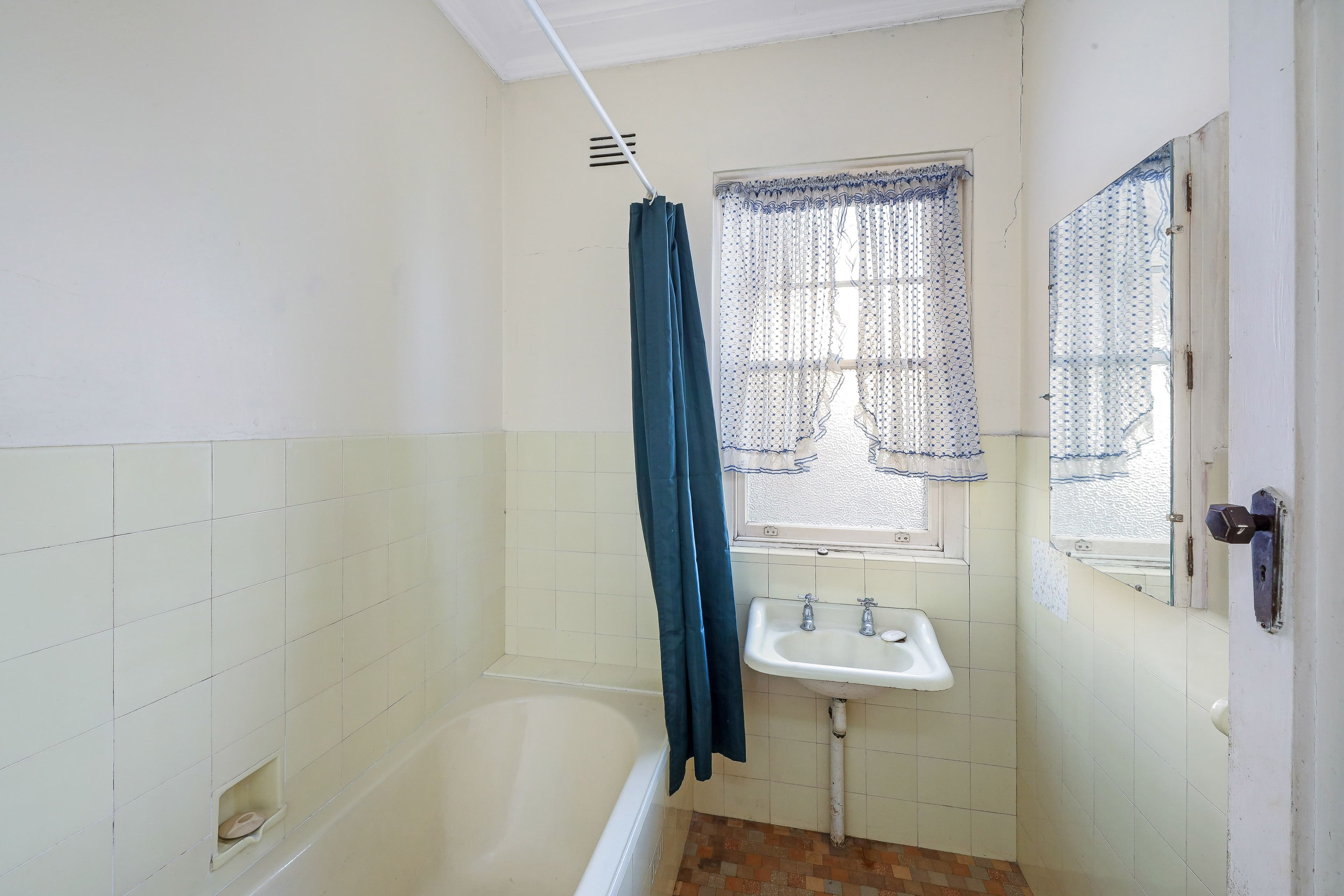 70 McMillan Street, Yagoona NSW 2199, Yagoona - Thumbnail 8