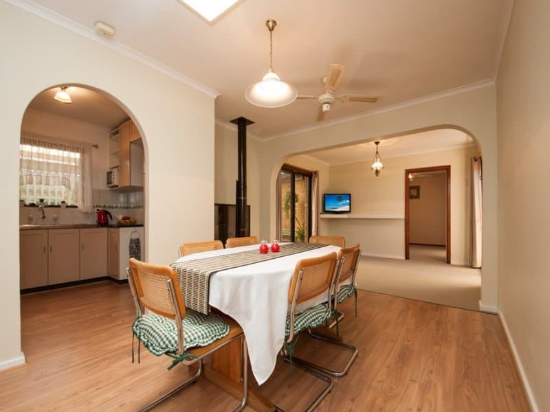35 Teusner Drive, Morphett Vale - Thumbnail 2