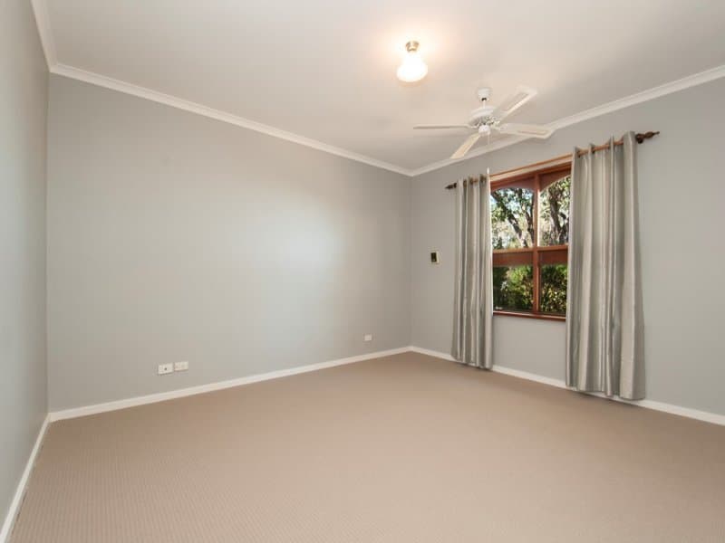 35 Teusner Drive, Morphett Vale - Thumbnail 3