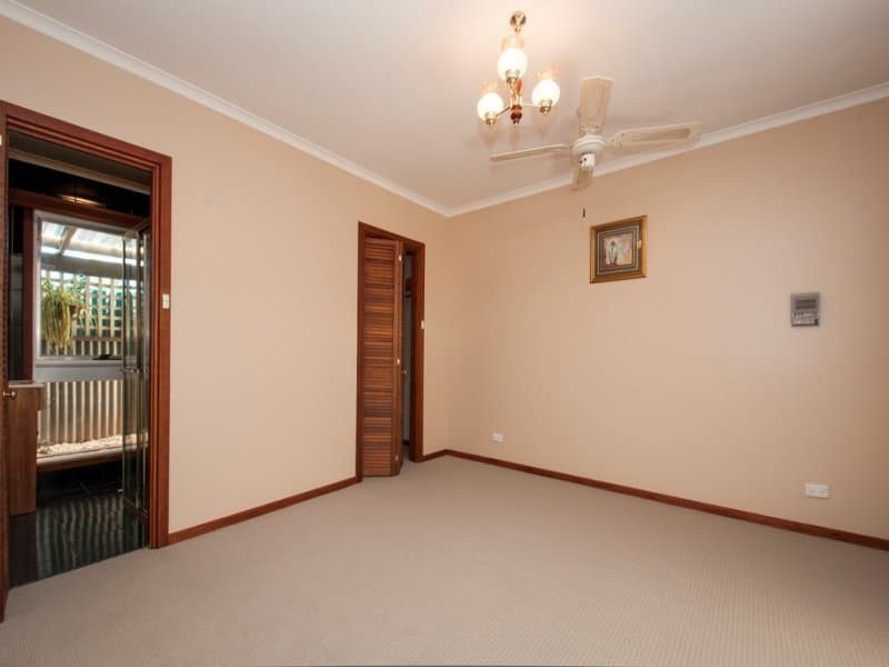 35 Teusner Drive, Morphett Vale - Thumbnail 4