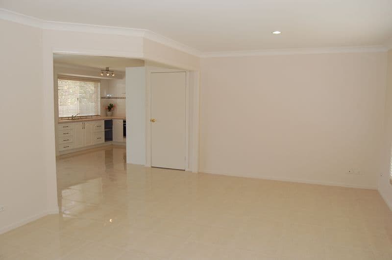 34  Network Drive, BORONIA HEIGHTS QLD 4124, Boronia Heights - Thumbnail 3