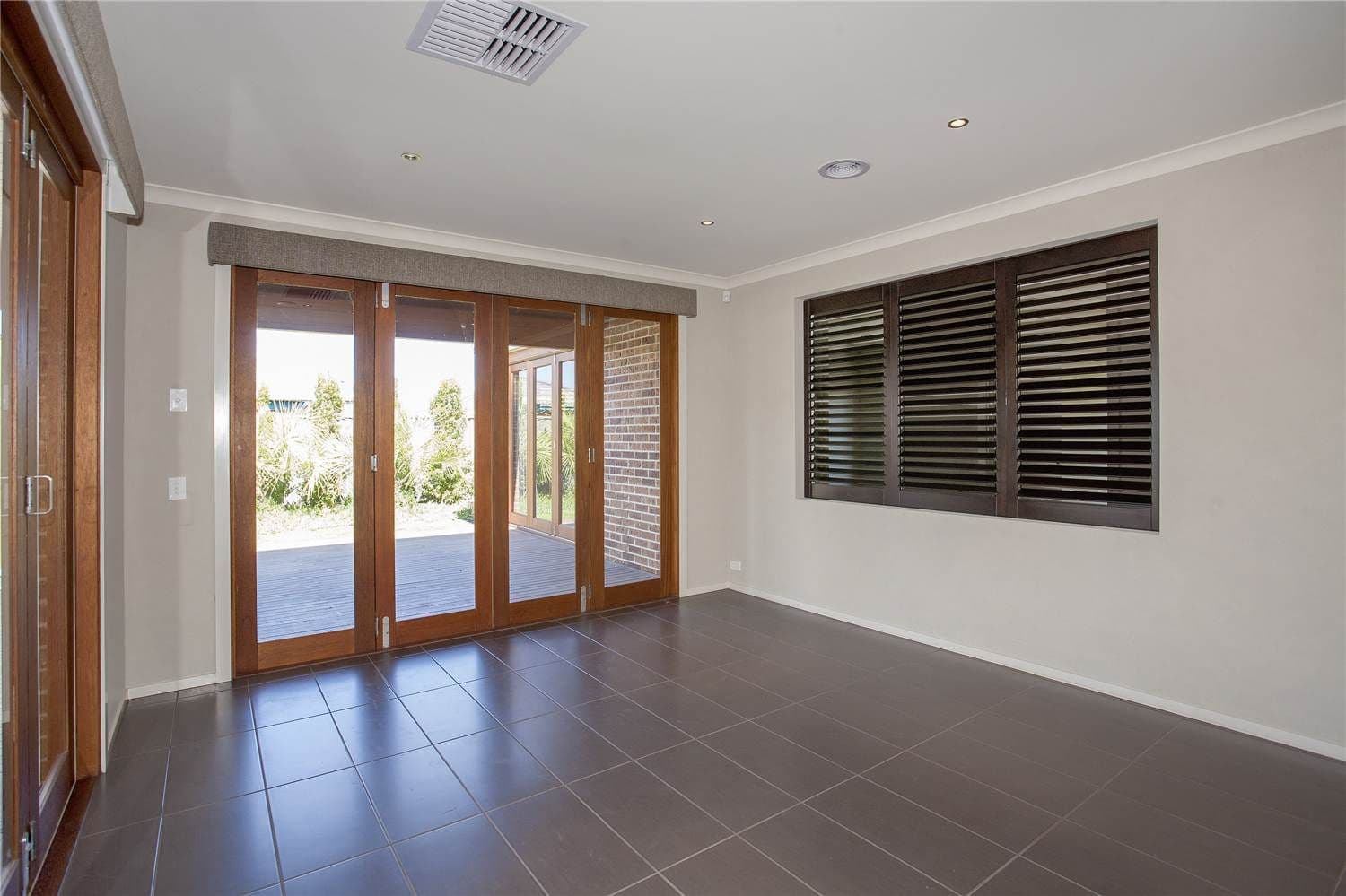 126 Eastlakes Boulevard, LARA VIC 3212, Lara - Thumbnail 8